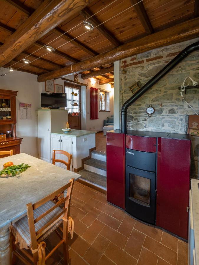 Deliziosa Casetta Sull'Appennino Toscano Montefegatesi Eksteriør billede